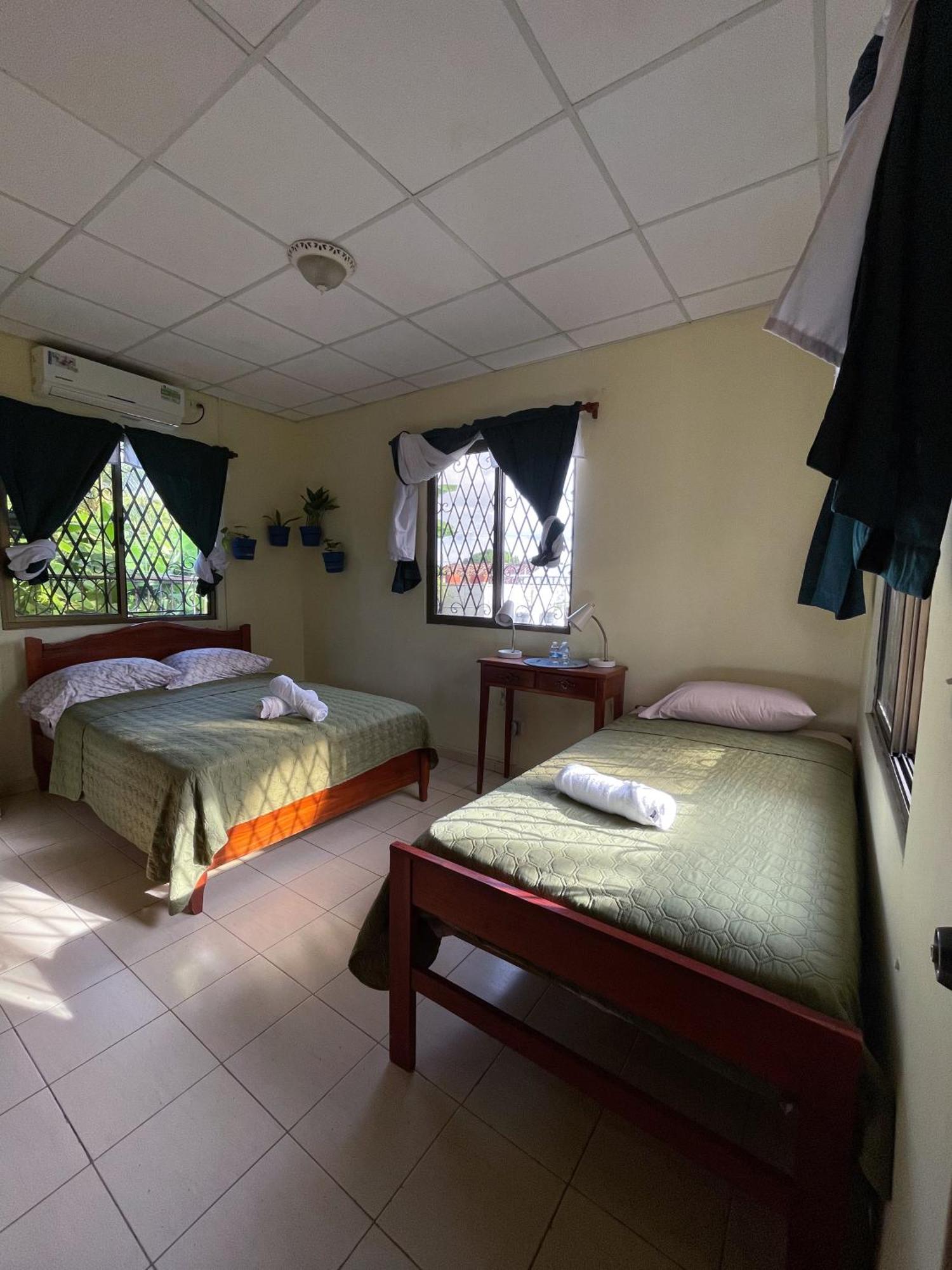 Hostel Kimmell / Hostal Familiar La Casita De Los Kimmell Las Tablas Esterno foto